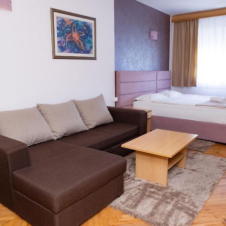 Motel New Sanatron Bosanski Novi Exteriér fotografie