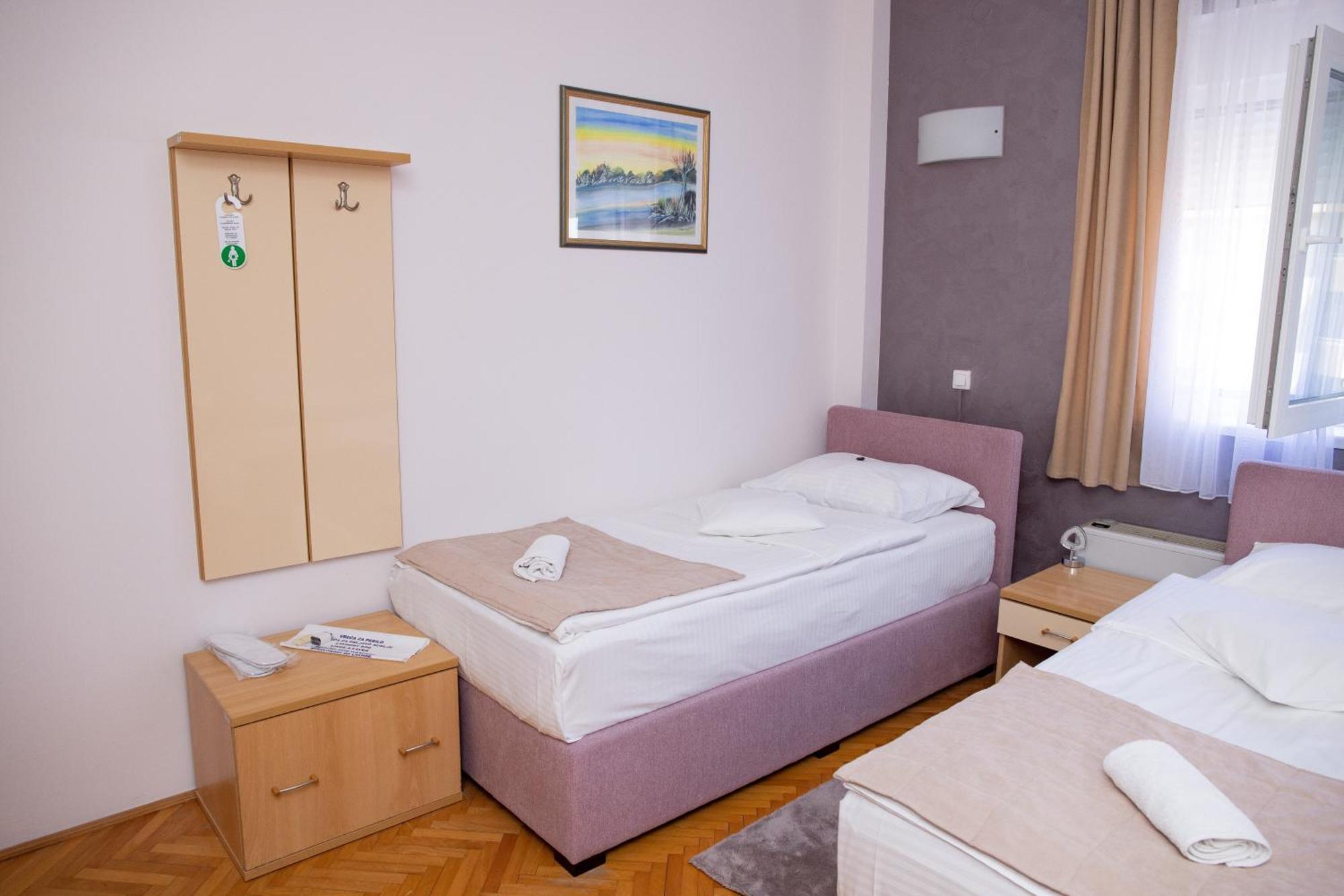 Motel New Sanatron Bosanski Novi Exteriér fotografie