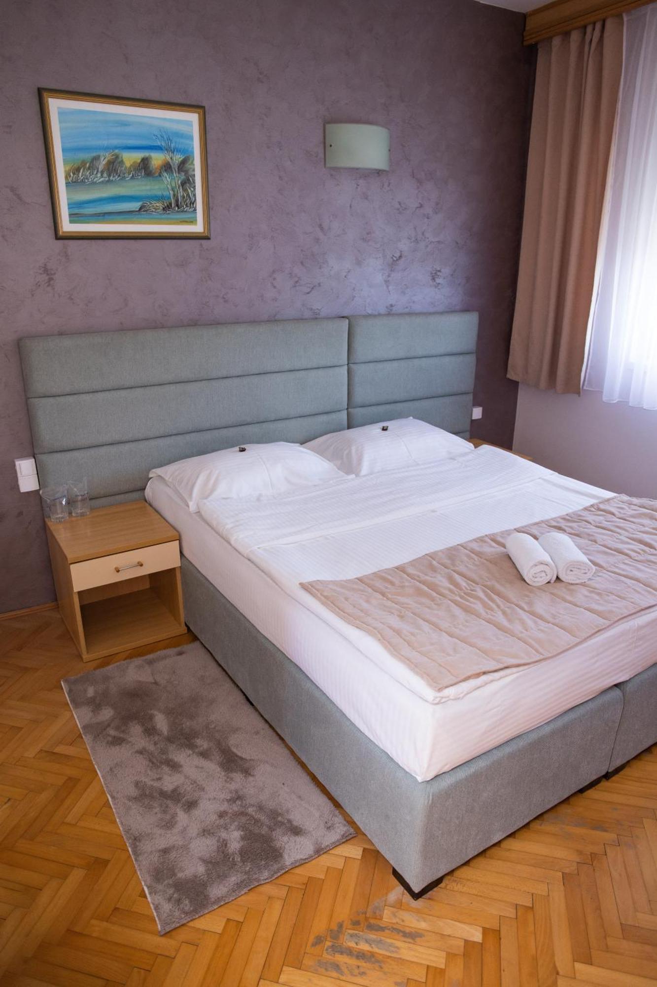 Motel New Sanatron Bosanski Novi Exteriér fotografie