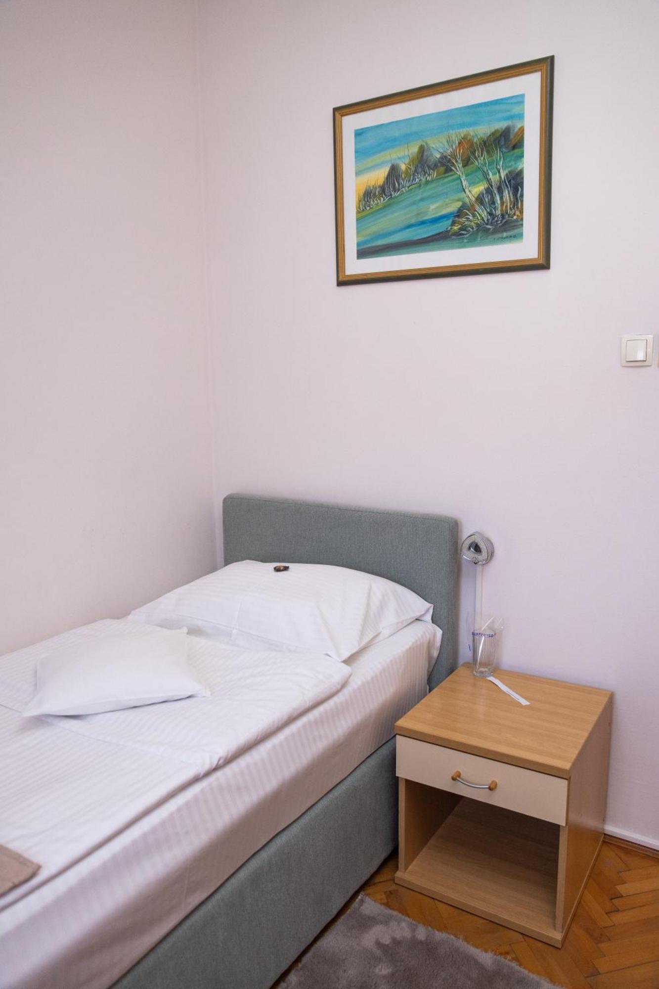 Motel New Sanatron Bosanski Novi Exteriér fotografie
