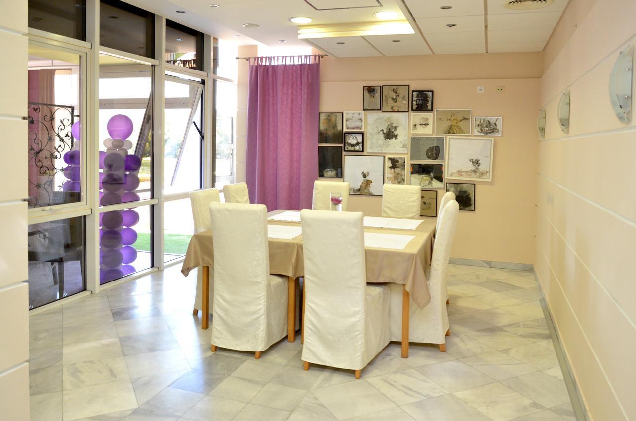 Motel New Sanatron Bosanski Novi Exteriér fotografie