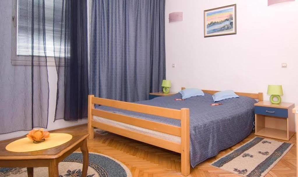 Motel New Sanatron Bosanski Novi Exteriér fotografie
